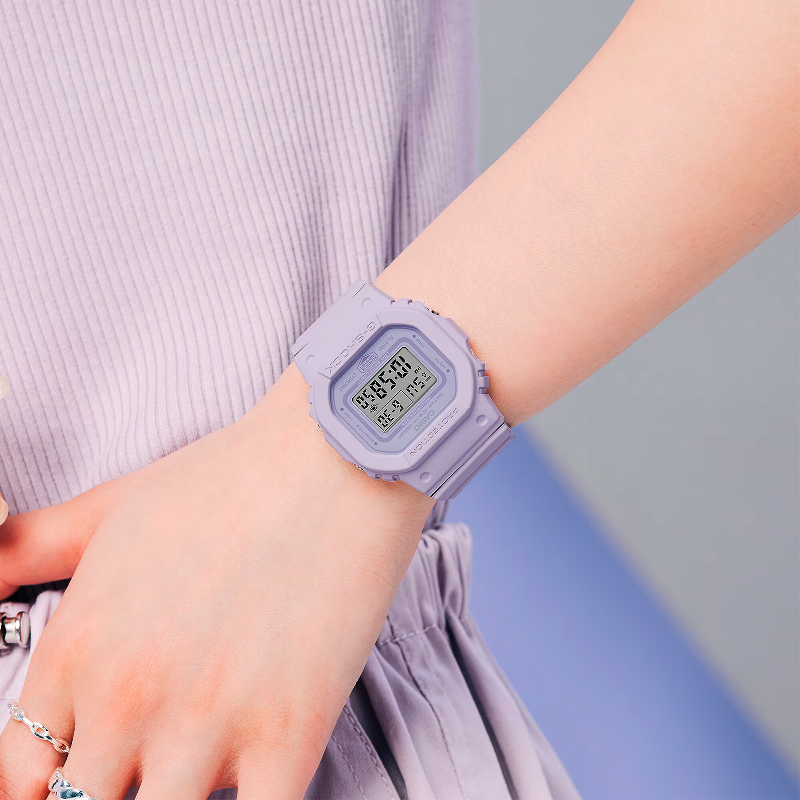 Reloj G-SHOCK GMD-S5600BA-6DR Resina Mujer Lila