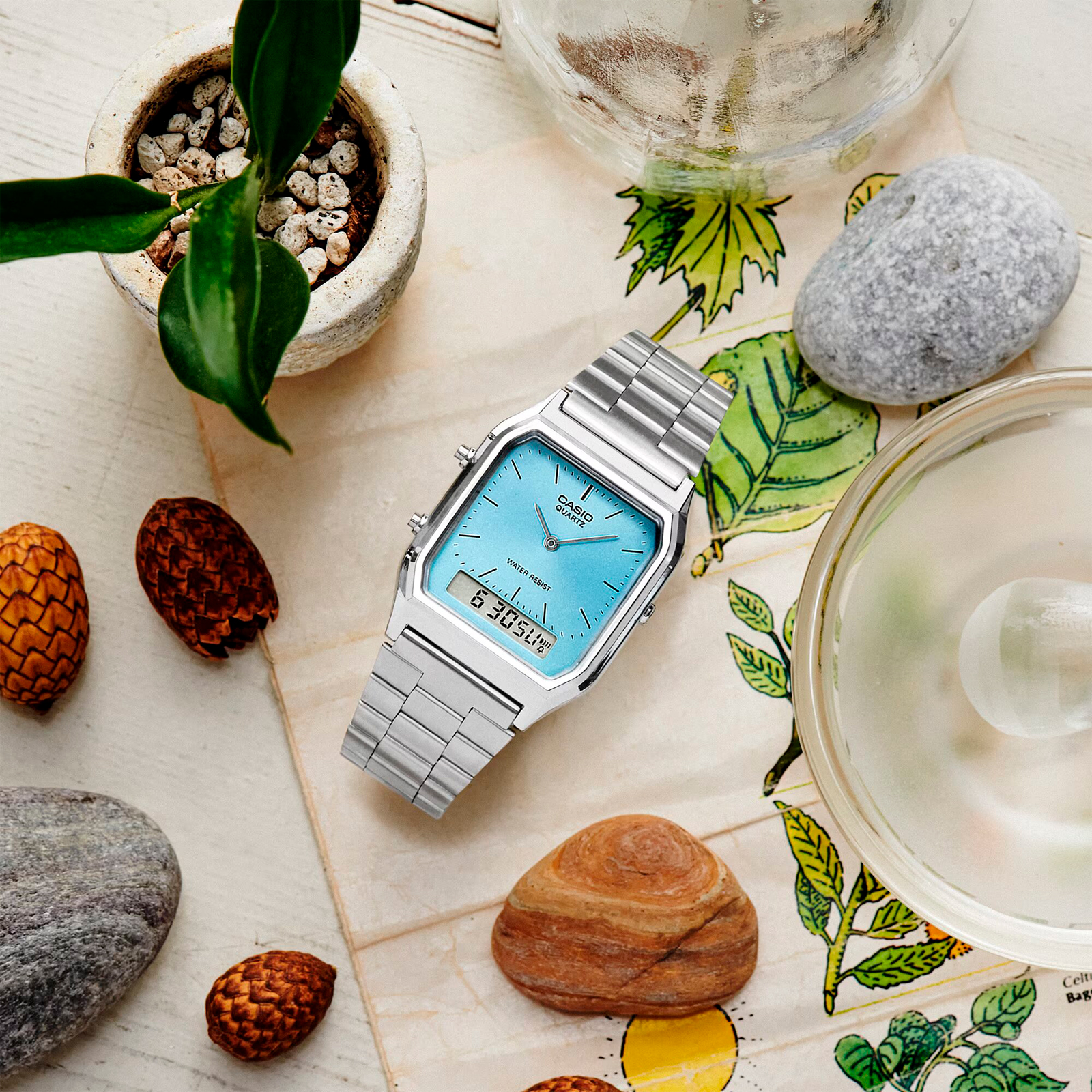 Reloj CASIO AQ-230A-2A1MQYDF Resina/Cromado Juvenil Plateado